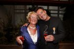 Aalsmeer 26 april 2013
Gerard Joling krijgt uit handen van de burgemeester van Aalsmeer een koninklijke onderscheiding (lintje). Gerard met zijn moeder
Peter Smulders bv