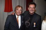 Aalsmeer 26 april 2013
Gerard Joling krijgt uit handen van de burgemeester van Aalsmeer een koninklijke onderscheiding (lintje). Gerard met jan v Doorn en Patricia Paay
Peter Smulders bv