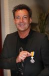 Aalsmeer 26 april 2013
Gerard Joling krijgt uit handen van de burgemeester van Aalsmeer een koninklijke onderscheiding (lintje)
Peter Smulders bv