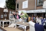 Laren 10 mei 2013
Gordon opent nieuwe riviera Maison winkel samen met Henk Teunissen ( eigenaar)
Peter Smulders bv