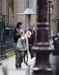 Amsterdam 19 april 2013
Isa Hoes met een vriend/kennis die haar naar huis brengt.
Peter Smulders bv