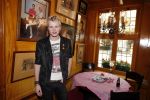 Volendam 22 april 2013
Linda de Mol reikt de eerse l Homo uit aan Johannes Rypma die op de cover staat. De presentatie was in hotel Spaander.
Peter Smulders bv