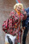 Aalsmeer 26 april 2013
Gerard Joling krijgt uit handen van de burgemeester van Aalsmeer een koninklijke onderscheiding (lintje). Karin Bloemen
Peter Smulders bv