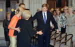 Amsterdam 16 mei 2013
Prinses  Beatrix Koning Willem Alexander en Koningin Maxima bij uitreiking appeltjes van Oranje op het paleijs op de dam
Peter Smulders bv