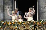 Amsterdam, 30 april 2013
Inhuldiging Koning Willem Alexander en Koningin Maxima
met hun kinderen op het bordes
Foto Peter Smulders BV