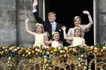 Amsterdam, 30 april 2013
Inhuldiging Koning Willem Alexander en Koningin Maxima
met hun kinderen op het bordes
Foto Peter Smulders BV