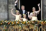 Amsterdam, 30 april 2013
Inhuldiging Koning Willem Alexander en Koningin Maxima
met hun kinderen op het bordes
Foto Peter Smulders BV
