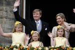Amsterdam, 30 april 2013
Inhuldiging Koning Willem Alexander en Koningin Maxima
met hun kinderen op het bordes
Foto Peter Smulders BV