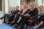 Amsterdam 16 mei 2013
Prinses  Beatrix Koning Willem Alexander en Koningin Maxima bij uitreiking appeltjes van Oranje op het paleijs op de dam
Peter Smulders bv