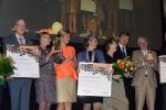 Amsterdam 16 mei 2013
Prinses  Beatrix Koning Willem Alexander en Koningin Maxima bij uitreiking appeltjes van Oranje op het paleijs op de dam
Peter Smulders bv