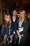 Volendam 22 april 2013
Linda de Mol reikt de eerse l Homo uit aan Johannes Rypma die op de cover staat. De presentatie was in hotel Spaander. Linda met Simon en annemarie Keizer
Peter Smulders bv