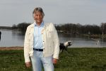 Busloo Apeldoorn 21 april 2013
Royal Canin organiseert grootste wandeltocht voor hond voor stichting Hulphond. Ambassadrices Anita Witzier Anouk Smulders en Martin Gaus lopen ook mee.
Peter Smulders bv