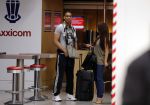 Schiphol 22 april 2013
Melissa Sneekes met haar nieuwe vriend Sean Marshall op schiphol. Sean is een professionele basketbalspeler die in Turkije speelt.
Peter Smulders bv