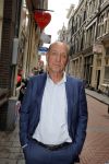 Amsterdam 13 mei 2013
Presentatie cast baantjer met oa Peter Tuinman - Rechercheur De Cock
Mike Weerts - Adjudant Vledder
Peter Rï¿½mer - Commissaris Buitendam
Miryanna van Reeden - Theaterdirectrice
Alexandra Alphenaar - Zangeres
Tom Afman - Geluidstechnicus
Sophie van Oers - Theaterbezoekster
Evert van der Meulen - Theatertechnicus
Peter Smulders bv