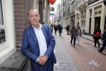Amsterdam 13 mei 2013
Presentatie cast baantjer met oa Peter Tuinman - Rechercheur De Cock
Mike Weerts - Adjudant Vledder
Peter Rï¿½mer - Commissaris Buitendam
Miryanna van Reeden - Theaterdirectrice
Alexandra Alphenaar - Zangeres
Tom Afman - Geluidstechnicus
Sophie van Oers - Theaterbezoekster
Evert van der Meulen - Theatertechnicus
Peter Smulders bv