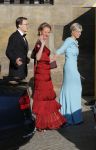 Amsterdam, 29 April 2013
Kon. gasten op weg naar het diner
Prinses Mabel met Prins Constatijn en Prinses Laurentien
Foto Peter Smulders BV