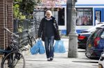 Amsterdam 27 april 2013
Rob Houwer doet boodschappen.
Peter Smulders bv