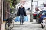 Amsterdam 27 april 2013
Rob Houwer doet boodschappen.
Peter Smulders bv