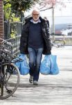 Amsterdam 27 april 2013
Rob Houwer doet boodschappen.
Peter Smulders bv