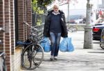 Amsterdam 27 april 2013
Rob Houwer doet boodschappen.
Peter Smulders bv