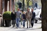 Amsterdam 28 april 201
Rob en Richard Witschge met hun vrouwen en kinderen op de cornelis schuytstraat. ZE kwamen Ronald de Boer toevallig tegen.
Peter Smulders bv