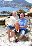 Ibiza 2 mei 2013
Sonja Bakker met man jan Reus en zoontje Bram op het strand op ibiza.
Peter Smulders bv