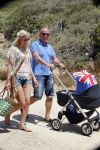 Ibiza 2 mei 2013
Sonja Bakker met man jan Reus en zoontje Bram op het strand op ibiza.
Peter Smulders bv