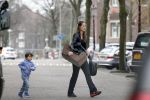 Amsterdam 25 april 2013
Frank Rijkaard met zijn vrouw en zoon bij hun nieuwe huis aan het vondelpark.
Peter Smulders bv