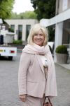 Laren 10 mei 2013
Willeke Alberti winkelend in Laren.
Peter Smulders bv