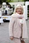 Laren 10 mei 2013
Willeke Alberti winkelend in Laren.
Peter Smulders bv