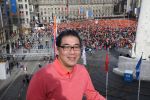 Amsterdam, 30 April 2013
Inhuldiging Koning Willem Alexander en Koningin Maxima
Op Paleis op de Dam
Won Yip met en echtgenote broer Long Yip
Foto Peter Smulders BV