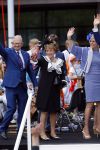 De Rijp en Amstelveen 26 april 2014
De eerste koningsdag met aan wezig Koning Willem Alexander koningin Maxima Prinses Beatrix prinses Amalia Alaexia Ariane Pieter v Vollenhoven Prinses Margriet Prins Constantijn Prinses Laurentien Prins Maurits Prinses Marilene Prins Floris Prinses Aimee Prins Pieter Christiaan Prinses Anita Prins Bernhard jr en prinses Annette.