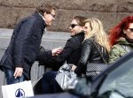 Amsterdam 4 april 2015
Albert Verlinde doet boodschappen op de pc hooftstraat . Hij gaat binnenkort op de pc wonen in zijn nieuwe huis/appartement. Albert in gesprek met Nicolette v Dam en haar vriend Bas Smit