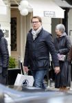 Amsterdam 4 april 2015
Albert Verlinde doet boodschappen op de pc hooftstraat . Hij gaat binnenkort op de pc wonen in zijn nieuwe huis/appartement