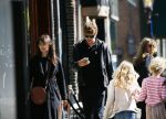 Amsterdam 30 april 2015
Carice v Houten met haar vriend Kees v Nieuwkerk op de cornelis schuytstraat