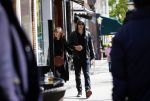 Amsterdam 30 april 2015
Carice v Houten met haar vriend Kees v Nieuwkerk op de cornelis schuytstraat