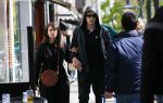 Amsterdam 30 april 2015
Carice v Houten met haar vriend Kees v Nieuwkerk op de cornelis schuytstraat