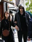 Amsterdam 30 april 2015
Carice v Houten met haar vriend Kees v Nieuwkerk op de cornelis schuytstraat