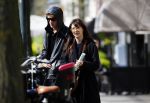 Amsterdam 30 april 2015
Carice v Houten met haar vriend Kees v Nieuwkerk op de cornelis schuytstraat