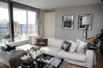 Rotterdam 2 april 2015
Stylist Chiel Harten Torres in zijn huis / appartement