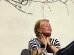 Amsterdam 21 april 2015
Connie Breukhoven geniet lekker op terras van het zonnetje
