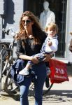 Amsterdam 14 april 2015  
Danie Bles met zoon op de cornelis schuytstraat