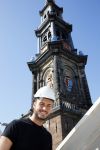 Amsterdam 15 april 2015
Dave en Dries Roelvink metselen een steen met daarop hun naam in de Westertoren. Dave heeft een tatoo van de westertoren op zijn arm staan.