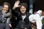 Amsterdam 14 april 2015
Dirk en Suze Zeelenberg op terras op de cornelis schuytstraat