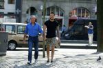 Amsterdam 15 april 2015
Dave en Dries Roelvink metselen een steen met daarop hun naam in de Westertoren. Dave heeft een tatoo van de westertoren op zijn arm staan.