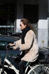 Amsterdam 21 april 2015
Evelyen Struik op de cornelis schuytstraat