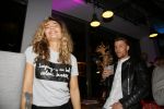 Rotterdam 9 april 2015
Fajah Lourens met haar nieuwe vriend bij de opening van de nieuwe zaak waar Winston Post de manager is in het Hilton Hotel.