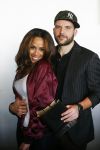 Amsterdam 9 april 2015
Presentatie cd/dvd ladies of soul met Glennis Grace Candy Dulfer Bergit Lewis Edsilia Rombley en Trijntje Oosterhuis. Jurgen raymann reikt ze uit . Glennis met vriend