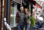 Amsterdam 29 april 2015 
Glennis Grace verliefd met haar vriend Robert Biesewig op de cornelis schuytstraat