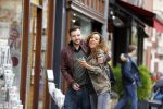 Amsterdam 29 april 2015 
Glennis Grace verliefd met haar vriend Robert Biesewig op de cornelis schuytstraat